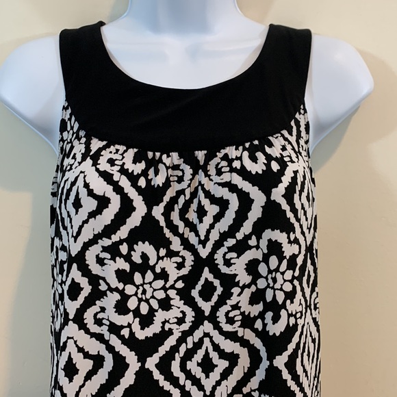 Wrapper Sleeveless Above the Knee Dress Size S - Picture 2 of 9